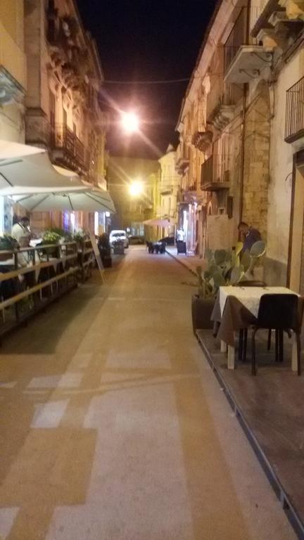 L'Arco Di Coffa Hotel Ragusa Luaran gambar